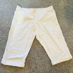 Avenue Capri Pants White Stretch Folded Cuff Women’s Plus Size 22 – Stylish